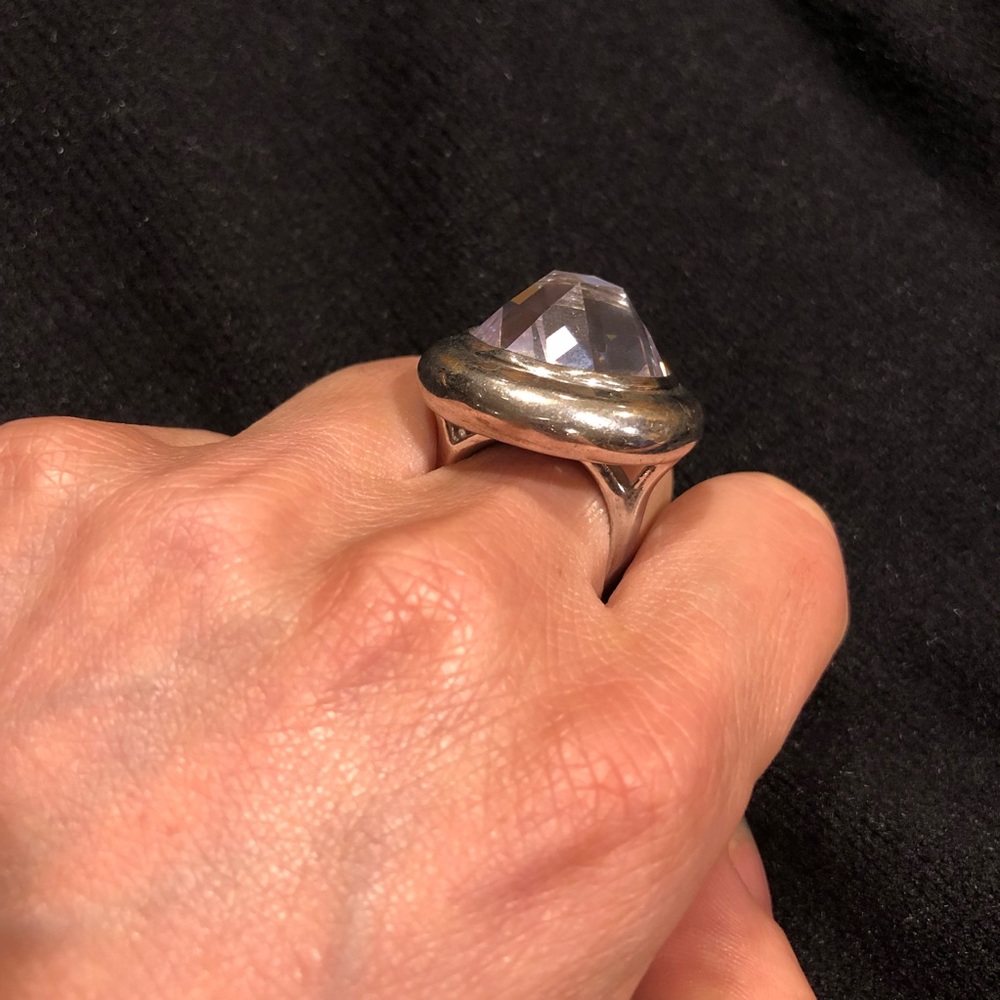 Large fashion ring